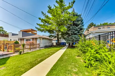 2224 W Melrose Street #1, Chicago, IL 60618 - Photo 17