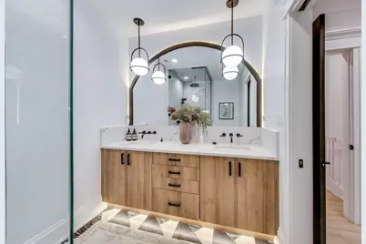 1363 W Hubbard Street #1, Chicago, IL 60642 - Photo 17