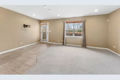 2411 N 75th Avenue, Elmwood Park, IL 60707 - Photo 17