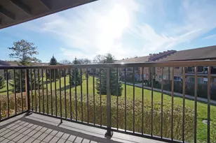 834 E Old Willow Rd, Prospect Heights, IL 60070 - Photo 19