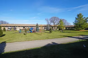 834 E Old Willow Rd, Prospect Heights, IL 60070 - Photo 21