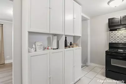 2609 N Pine Street, Waukegan, IL 60087 - Photo 9