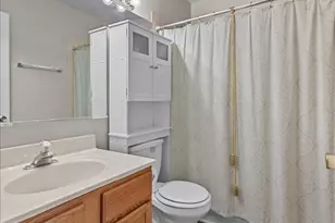 3202 Lynette Ln, Island Lake, IL 60042 - Photo 13