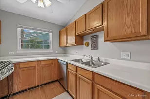 3202 Lynette Ln, Island Lake, IL 60042 - Photo 7