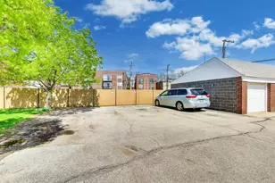 4849 N Central Ave, Chicago, IL 60630 - Photo 23