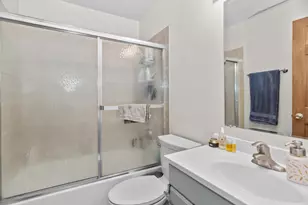 1435 Sunnybrook Dr, Naperville, IL 60540 - Photo 15