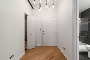 [Address not provided], Chicago, IL 60654 - Photo 9