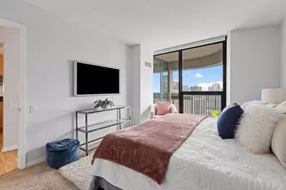 400 N La Salle Drive #2808, Chicago, IL 60654 - Photo 13