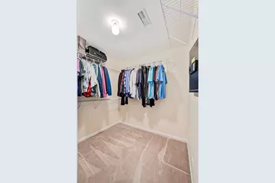 [Address not provided], Woodridge, IL 60517 - Photo 9