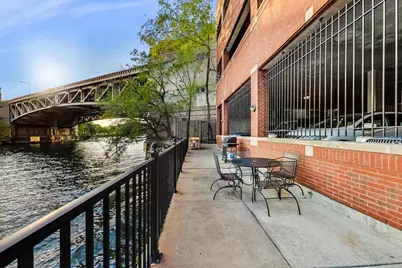 550 N Kingsbury Street #422, Chicago, IL 60654 - Photo 27