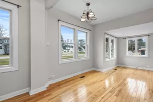 113 Gladys Ave, Fox River Grove, IL 60021 - Photo 5