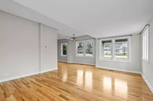 113 Gladys Ave, Fox River Grove, IL 60021 - Photo 3