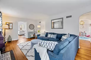 4335 Lee St, Skokie, IL 60076 - Photo 11