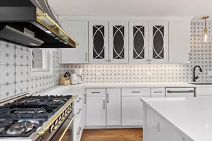 4335 Lee St, Skokie, IL 60076 - Photo 9