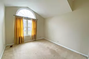 6146 Golfview Dr, Gurnee, IL 60031 - Photo 15