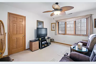 321 Royal Oak Drive, Steger, IL 60475 - Photo 21