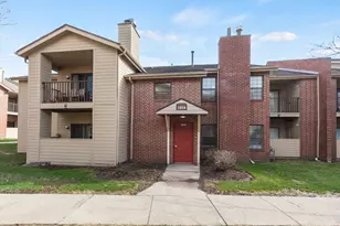 1919 N Hicks Rd, Palatine, IL 60074 - Photo 3