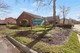 1919 N Hicks Rd, Palatine, IL 60074 - Photo 17