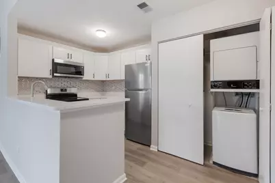 1919 N Hicks Road #209, Palatine, IL 60074 - Photo 11