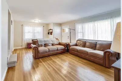 798 S Linden Avenue, Elmhurst, IL 60126 - Photo 3