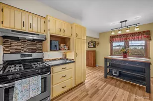 422 Princeton Dr, North Aurora, IL 60542 - Photo 21