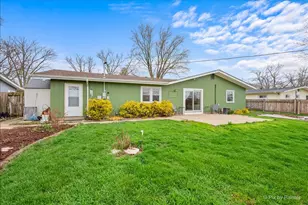 422 Princeton Dr, North Aurora, IL 60542 - Photo 23