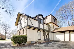 828 Village Quarter Rd, West Dundee, IL 60118 - Photo 15