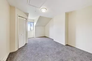 828 Village Quarter Rd, West Dundee, IL 60118 - Photo 9