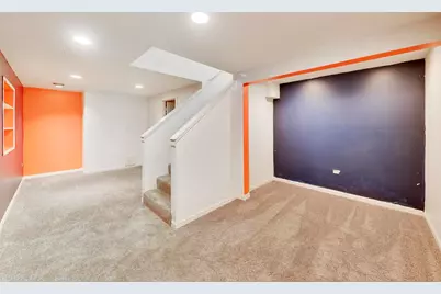 828 Village Quarter Road #A, West Dundee, IL 60118 - Photo 13