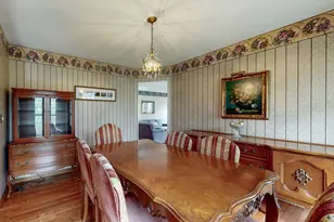 227 Parktrail Ct, Schaumburg, IL 60173 - Photo 11