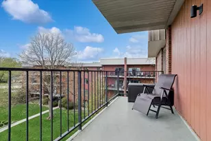 6545 Main St, Downers Grove, IL 60516 - Photo 15