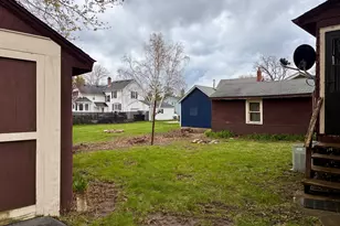 254 Edward St, Sycamore, IL 60178 - Photo 23