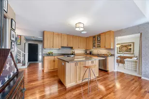 631 S Fern Ct, Elmhurst, IL 60126 - Photo 9