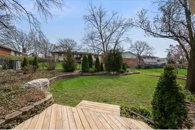 631 S Fern Court, Elmhurst, IL 60126 - Photo 39