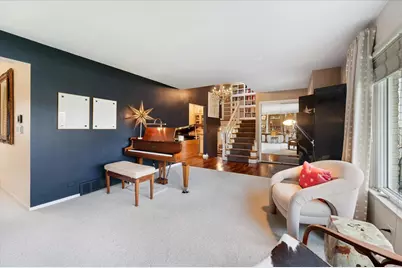 631 S Fern Court, Elmhurst, IL 60126 - Photo 3