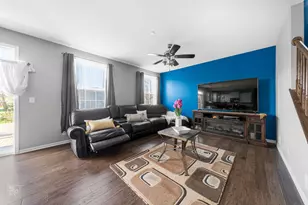 34040 N Jenna Ln, Gurnee, IL 60031 - Photo 3