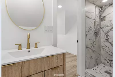 11055 S Avenue C, Chicago, IL 60617 - Photo 13