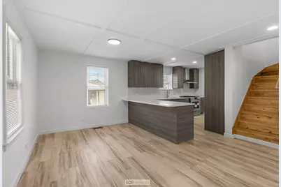 11055 S Avenue C, Chicago, IL 60617 - Photo 3