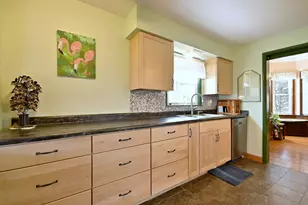 2221 119th Pl, Blue Island, IL 60406 - Photo 9