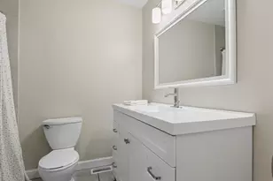 1801 Cambourne Ln, Schaumburg, IL 60194 - Photo 13