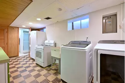 8016 W Leland Avenue, Norridge, IL 60706 - Photo 23