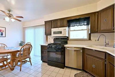 8016 W Leland Avenue, Norridge, IL 60706 - Photo 11