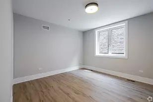 3839 N Clark St, Chicago, IL 60613 - Photo 9