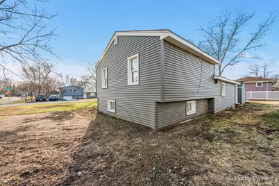 1019 Maple Street, Lake in the Hills, IL 60156 - Photo 29