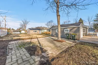 1019 Maple Street, Lake in the Hills, IL 60156 - Photo 31