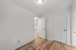 1019 Maple St, Lake in the Hills, IL 60156 - Photo 13