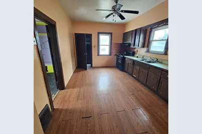 422 Garfield Avenue, Calumet City, IL 60409 - Photo 7