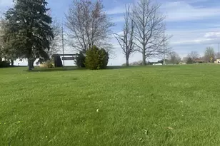 2853 N Richard Hallet Rd, Utica, IL 61373 - Photo 1