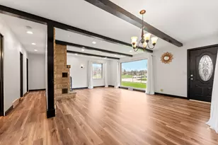 84 S Weston Ave, Elgin, IL 60123 - Photo 5