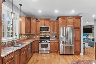 4549 E Larch Ave, Glenview, IL 60025 - Photo 7